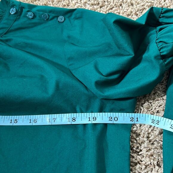 NWT Worthington women’s blouse with puffy sleeves Size Medium Dark Green Holiday - Picture 4 of 11